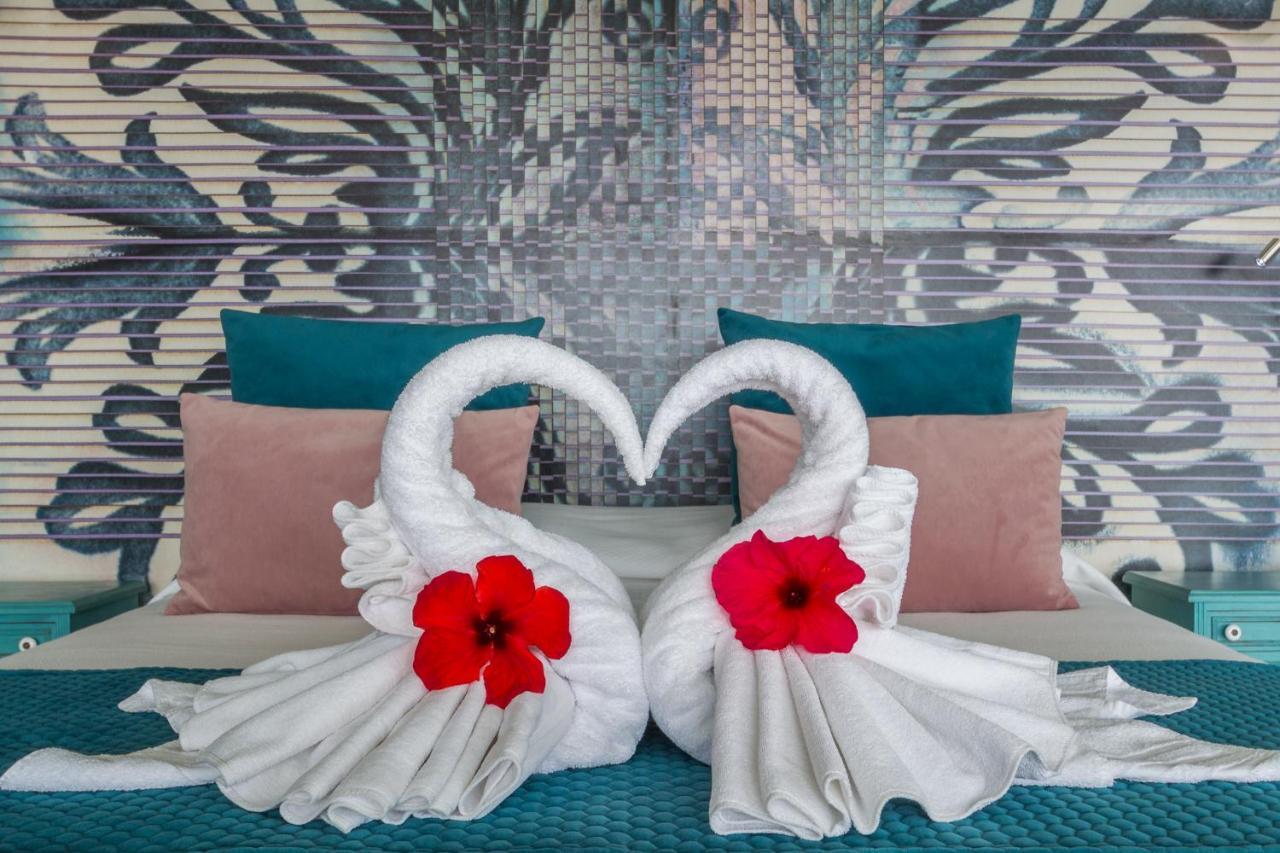 Hotel Miba Салобрения Экстерьер фото